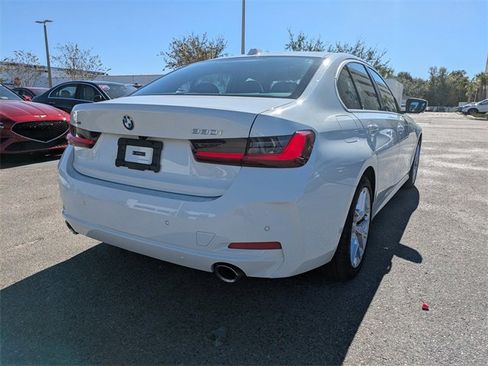 Used 2025 BMW 330i xDrive Sedan image 3