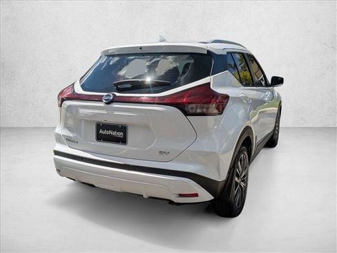 Certified 2021 Nissan Kicks SV FWD image 5