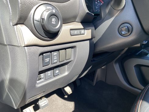 Used 2020 Nissan Titan PRO-4X w/ Pro-4x Convenience Package image 19