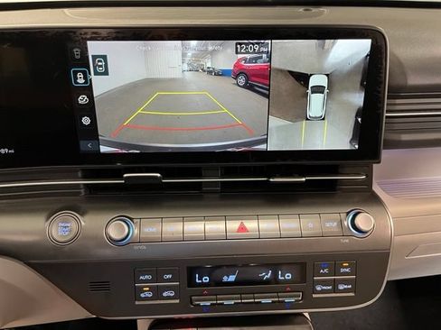 Used 2024 Hyundai Kona Limited FWD image 28