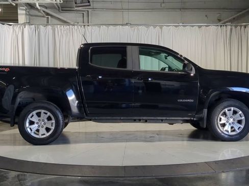 Used 2018 Chevrolet Colorado LT w/ LT Convenience Package AWD/4WD image 11