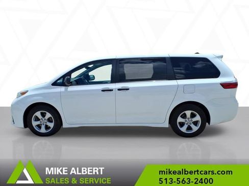 Used 2020 Toyota Sienna L FWD image 4