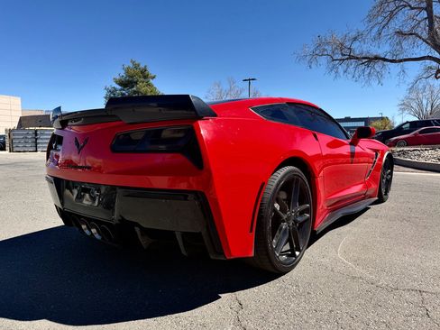 Used 2019 Chevrolet Corvette Stingray Coupe w/ Carbon Flash Badge Package RWD image 7