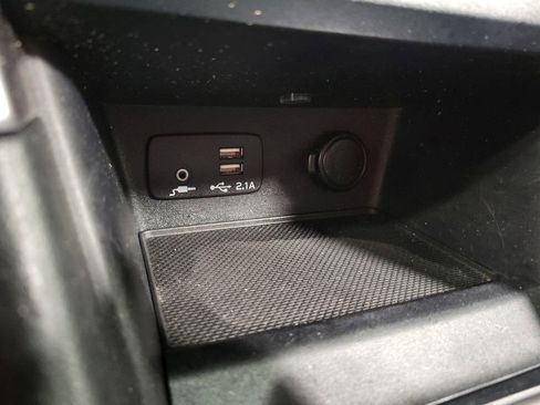 Used 2023 Subaru Forester Premium AWD/4WD image 18