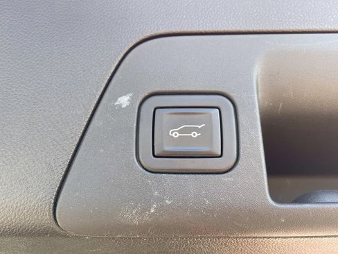 Used 2022 Buick Envision Preferred image 12