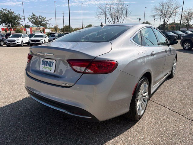 Used 2016 Chrysler 200 Limited w/ Anniversary Edition FWD image 5
