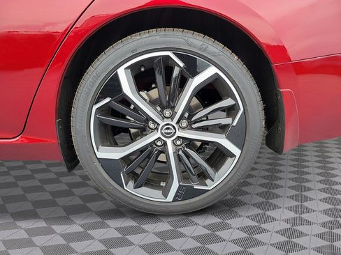 Certified 2025 Nissan Altima 2.5 SR w/ SR Premium Package FWD image 29