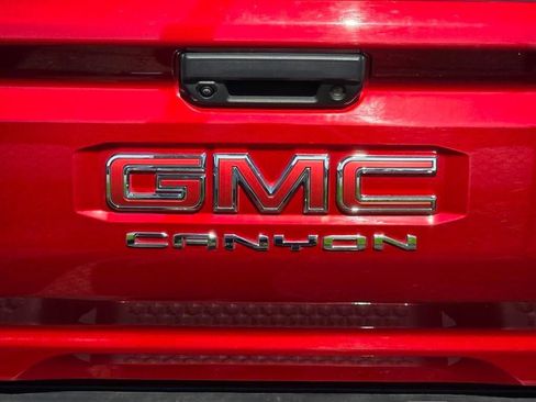 Used 2025 GMC Canyon Elevation w/ Convenience Package AWD/4WD image 14