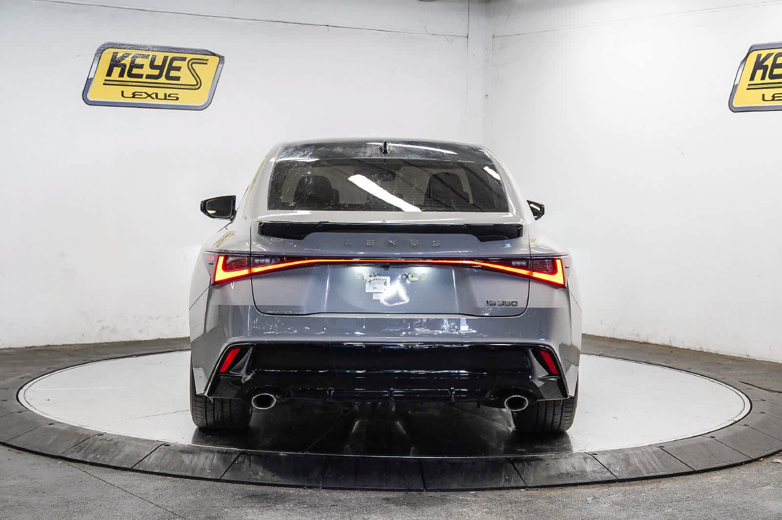 Used 2026 Lexus IS 350 F Sport w/ Technology Package RWD image 3