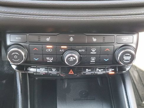 Used 2022 Dodge Durango GT RWD image 20