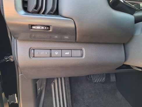 New 2026 Nissan Pathfinder SL AWD/4WD image 21