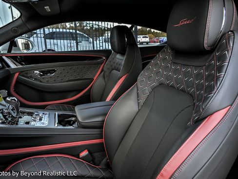 Used 2024 Bentley Continental GT Speed image 27