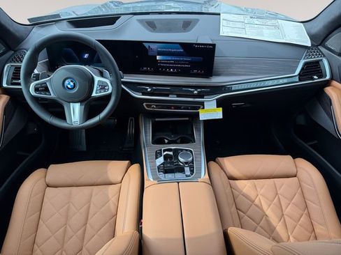 New 2026 BMW X5 xDrive50e w/ M Sport Package AWD/4WD image 10