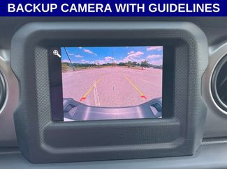 Used 2021 Jeep Gladiator Sport AWD/4WD video 2