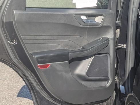 Used 2025 Ford Escape ST-Line FWD image 27