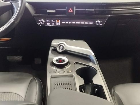 Used 2024 Kia EV6 Light AWD/4WD image 38