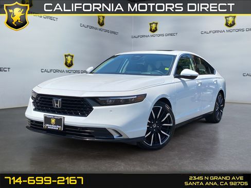 Used 2024 Honda Accord Touring image 1