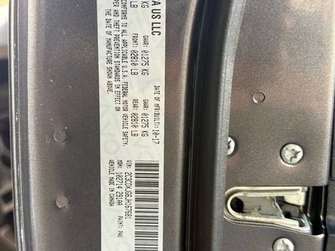 Used 2018 Dodge Charger GT image 33