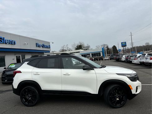 Used 2024 Kia Seltos X-Line image 3