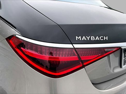 Used 2021 Mercedes-Benz Maybach S 580 4MATIC image 29