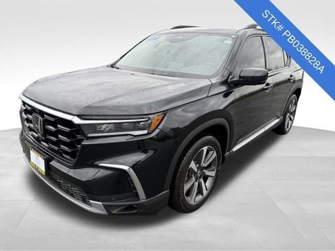 Certified 2023 Honda Pilot Elite image 3