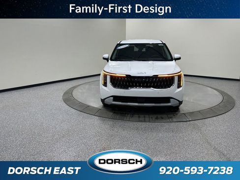 New 2026 Kia Carnival FWD image 2
