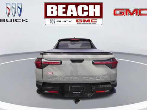 Used 2023 Hyundai Santa Cruz SE image 4