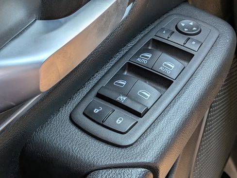 Used 2019 RAM 1500 Big Horn AWD/4WD image 21