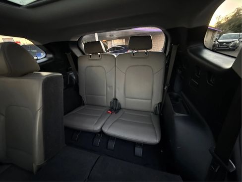 Used 2016 Hyundai Santa Fe SE w/ Option Group 03 FWD image 35