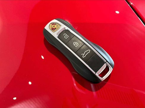 Used 2024 Porsche 911 Carrera S w/ Sport Package image 35