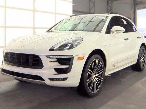 Used 2018 Porsche Macan GTS AWD/4WD image 1