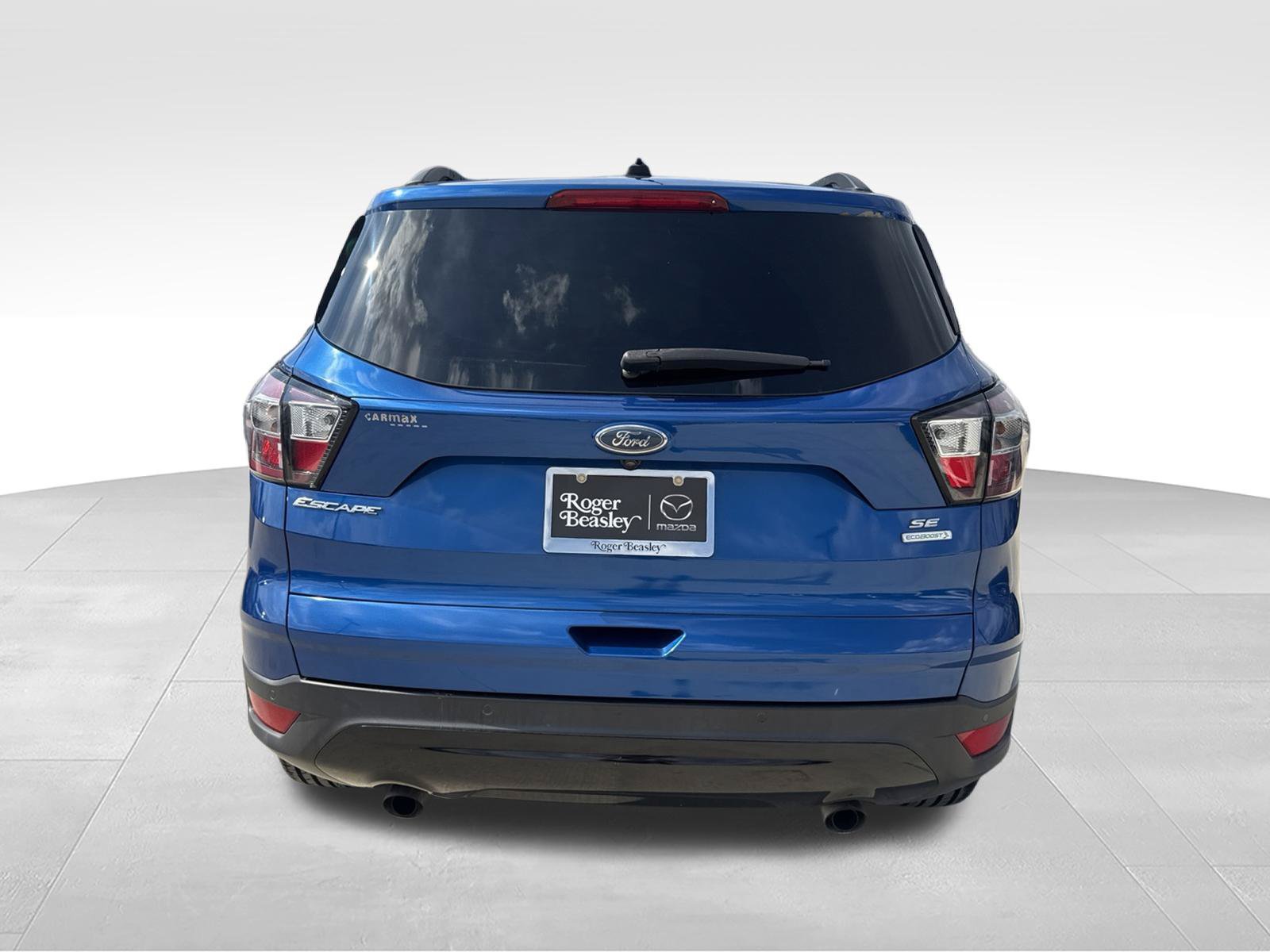 Used 2017 Ford Escape SE w/ Equipment Group 201A FWD image 6