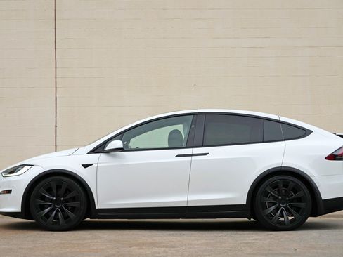Used 2022 Tesla Model X AWD/4WD image 9