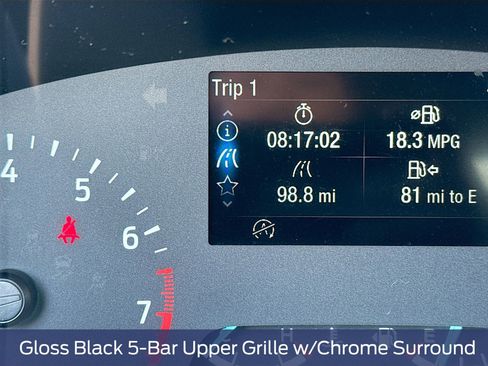 Used 2022 Ford Escape SE w/ SE Sport Appearance Package image 17