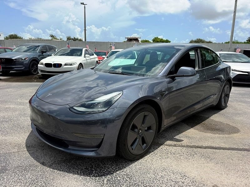 Used 2023 Tesla Model 3 Standard Range RWD image 9