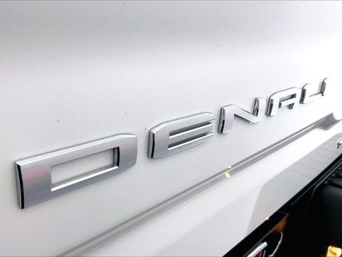 Used 2022 GMC Sierra 3500 Denali w/ Denali Ultimate Package image 31