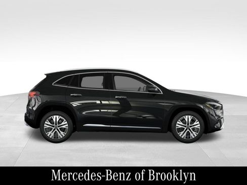 Used 2026 Mercedes-Benz GLA 250 4MATIC image 3