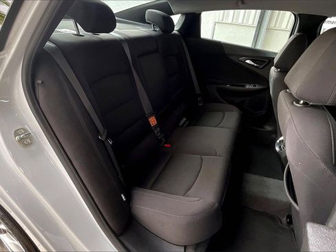 Used 2024 Chevrolet Malibu LT image 16