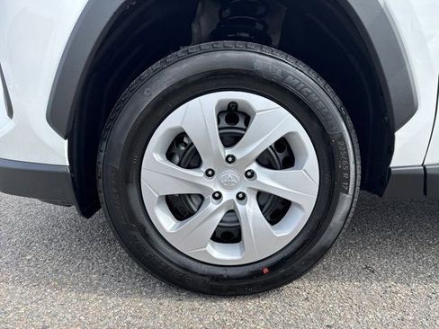 Used 2025 Toyota RAV4 LE image 6