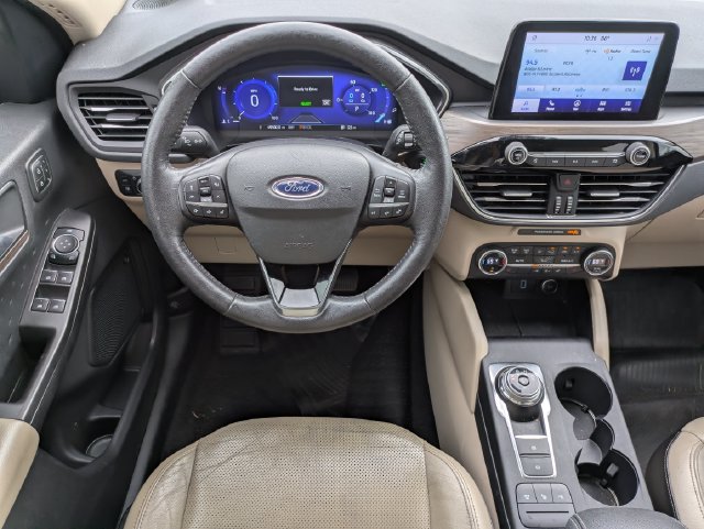 Used 2020 Ford Escape Titanium FWD image 11