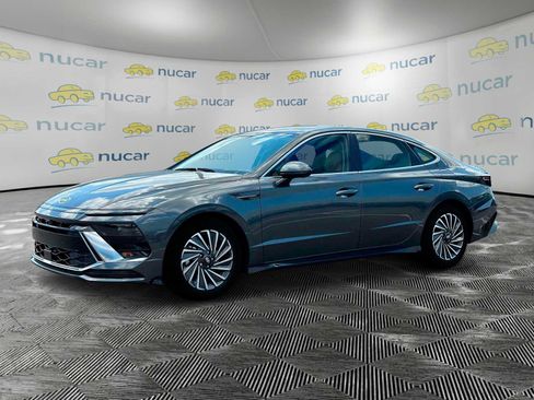 Used 2024 Hyundai Sonata Limited image 3