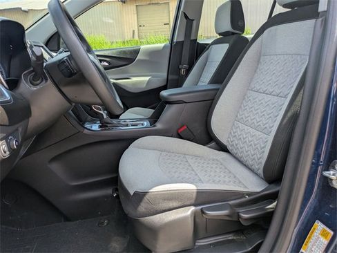 Used 2022 Chevrolet Equinox LS image 16