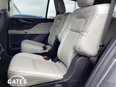 Used 2025 Lincoln Aviator Reserve w/ Jet Appearance Package AWD/4WD image 16