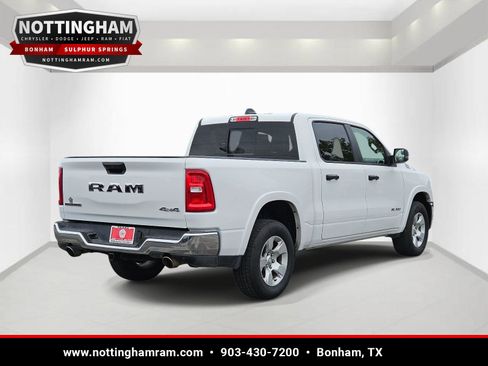 Used 2025 RAM 1500 Big Horn AWD/4WD image 4