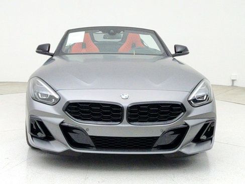 Used 2025 BMW Z4 M40i w/ Premium Package image 2