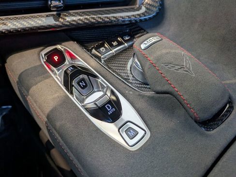 Used 2022 Chevrolet Corvette Stingray Premium Conv w/ Z51 Performance Package RWD image 12