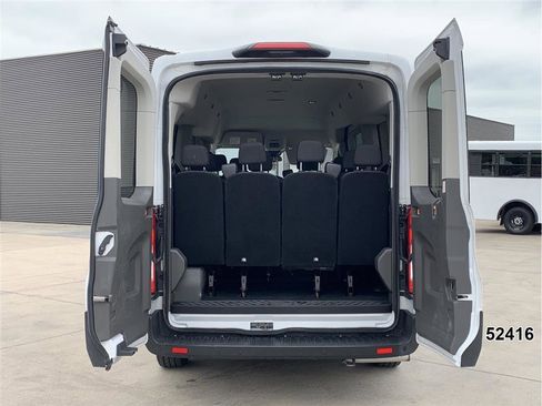 Used 2023 Ford Transit 350 XLT image 9