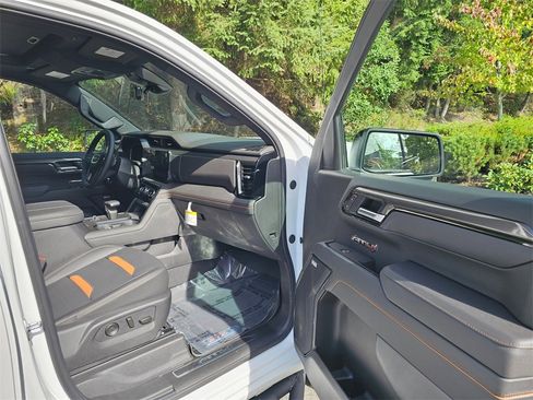 New 2026 GMC Sierra 1500 AT4 w/ AT4 Premium Package image 12