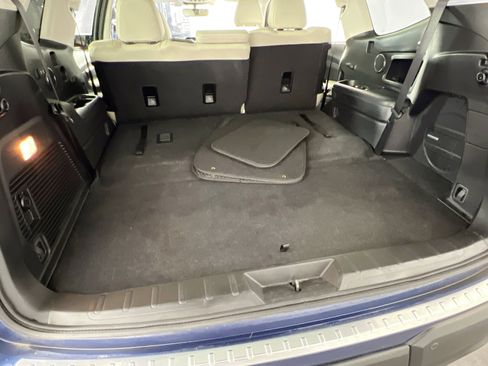 Used 2022 Subaru Ascent Limited w/ Technology Package image 26