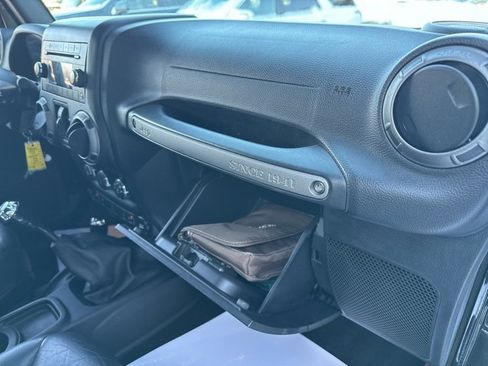 Used 2017 Jeep Wrangler Unlimited Sport w/ Quick Order Package 23S image 39